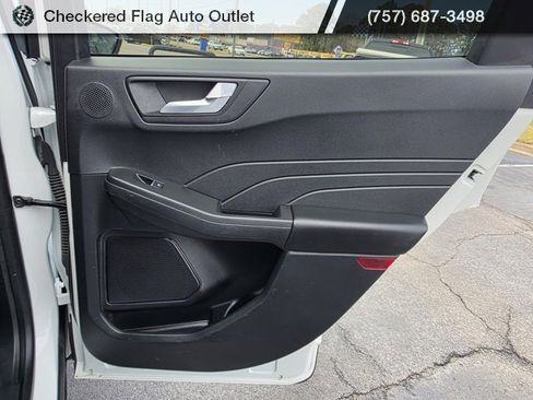 Used 2021 Ford Escape SEL w/ Technology Package image 48