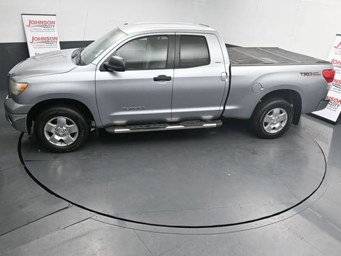 Used 2011 Toyota Tundra 4x4 Double Cab image 26