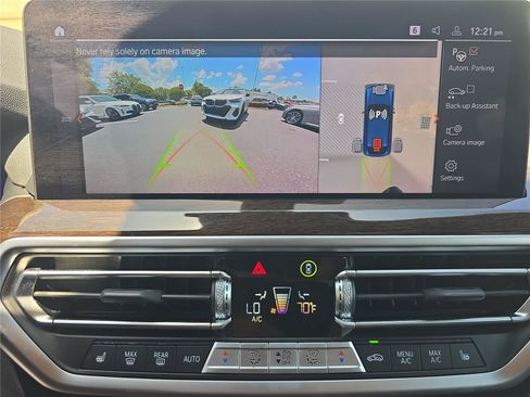 Used 2025 BMW X4 xDrive30i AWD/4WD image 18