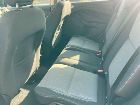 Used 2018 Ford Escape SE w/ SE Sync 3 Package AWD/4WD image 29