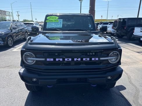 Used 2025 Ford Bronco Outer Banks AWD/4WD image 9