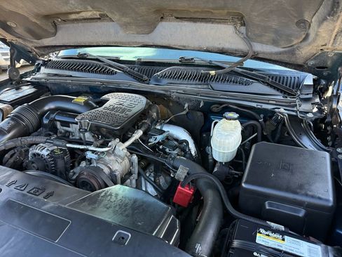 Used 2005 Chevrolet Silverado 2500 LS w/ Heavy-Duty Power Package image 35