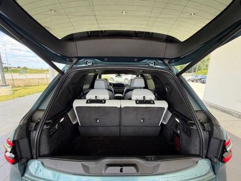 Used 2025 BMW X7 xDrive40i w/ Premium Package AWD/4WD image 29