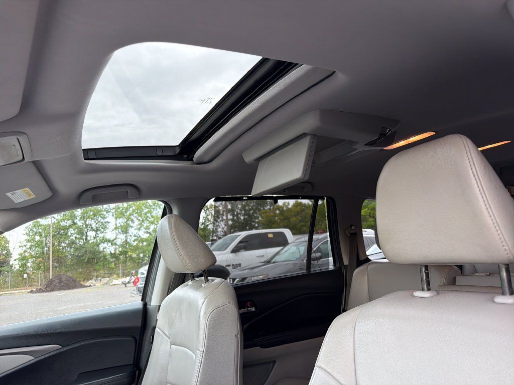 Used 2019 Honda Pilot EX-L image 12