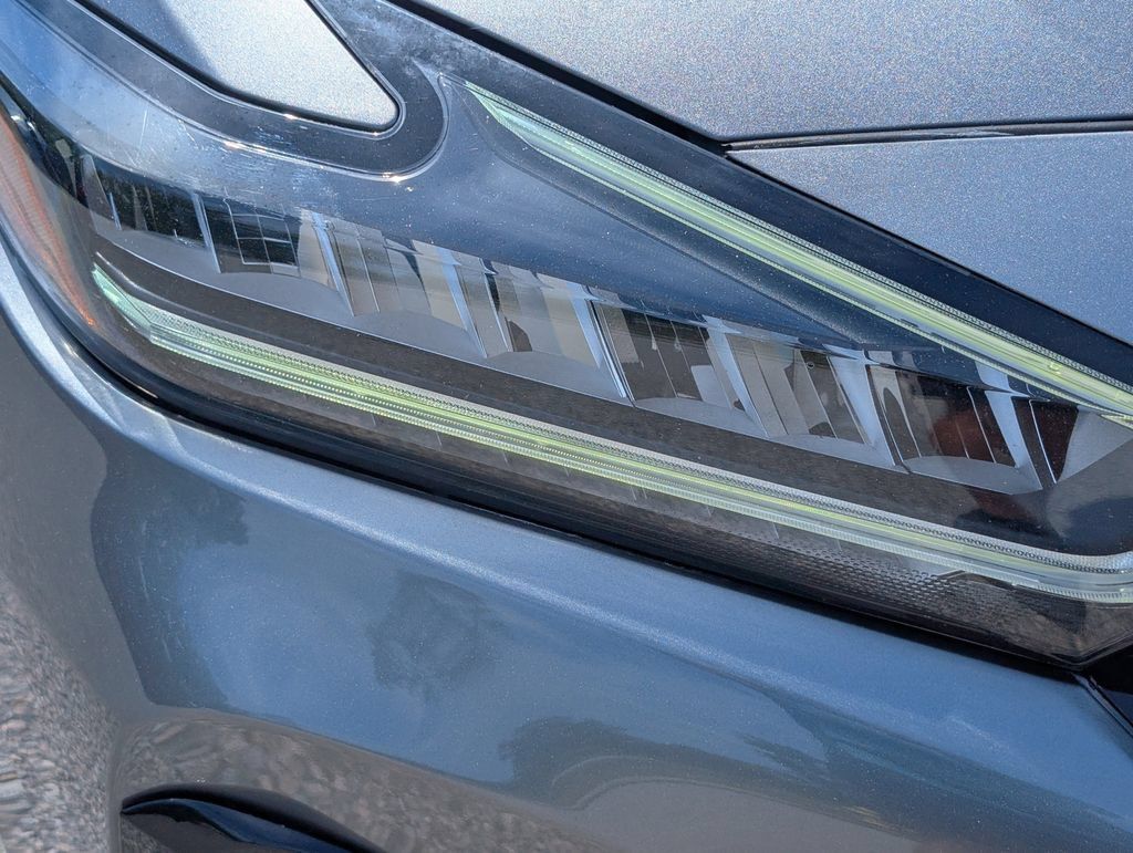 Certified 2022 Nissan Maxima SV w/ Floor Mat Group FWD image 9