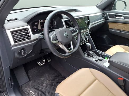 Used 2022 Volkswagen Atlas Cross Sport SEL R-Line AWD/4WD image 23