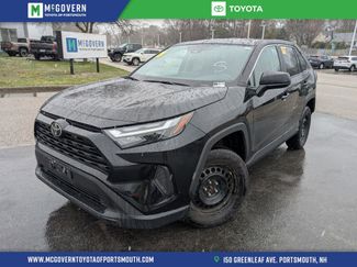 Used 2024 Toyota RAV4 LE video 1