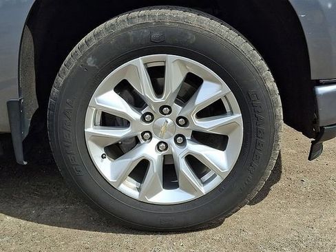 Used 2020 Chevrolet Silverado 1500 Custom w/ Custom Value Package image 36