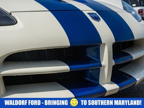 Used 2006 Dodge Viper SRT-10 w/ VOI9 Edition image 13