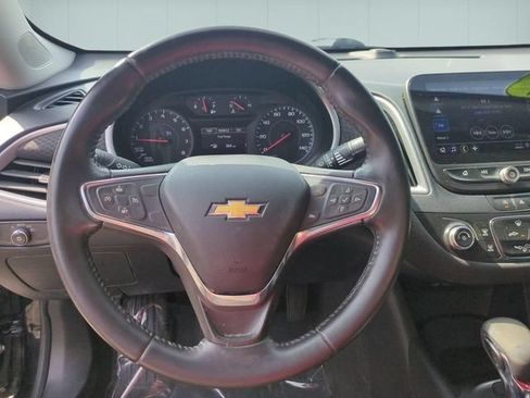 Used 2021 Chevrolet Malibu RS FWD image 17