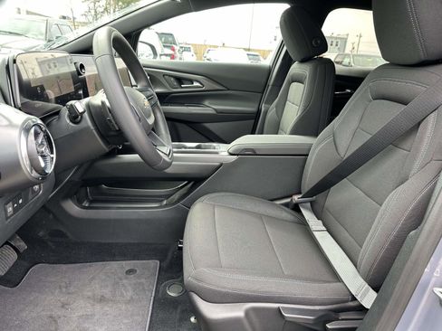 New 2026 Chevrolet Equinox EV LT image 21