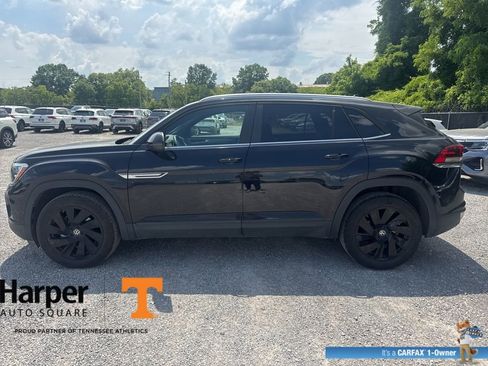 Used 2025 Volkswagen Atlas Cross Sport SE w/ Panoramic Sunroof Package AWD/4WD image 2