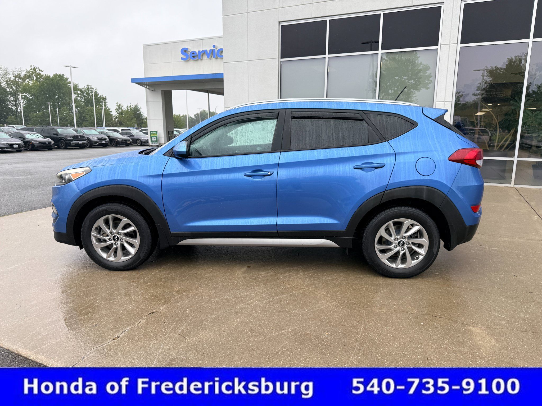 Used 2017 Hyundai Tucson SE w/ SE Popular Package 02 FWD image 3