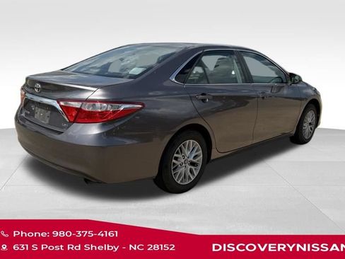 Used 2016 Toyota Camry LE FWD image 6