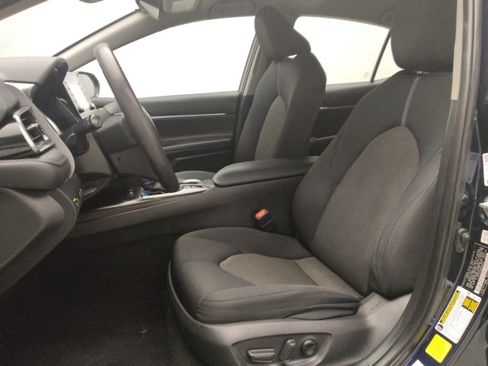 Used 2021 Toyota Camry LE FWD image 17