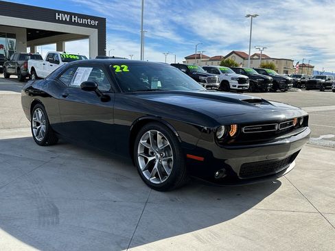 Certified 2022 Dodge Challenger GT image 8
