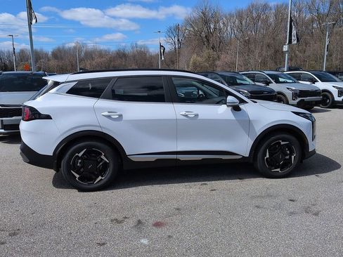 New 2026 Kia Sportage EX FWD image 2