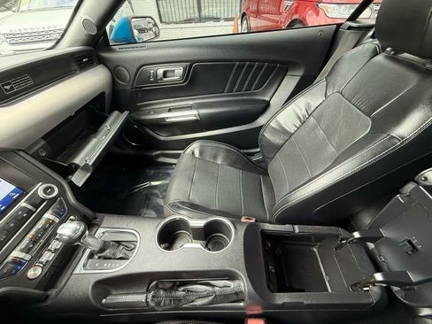 Used 2020 Ford Mustang Premium image 26