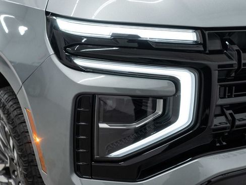 Used 2025 Chevrolet Tahoe Z71 AWD/4WD image 47
