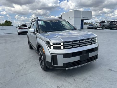 Used 2025 Hyundai Santa Fe SEL image 17