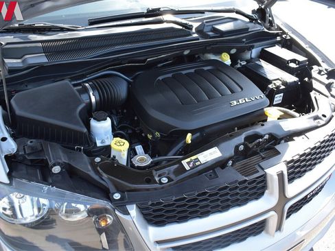 Used 2019 Dodge Grand Caravan GT image 31