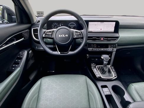 Used 2025 Kia Seltos SX w/ SX Sunroof Package AWD/4WD image 6