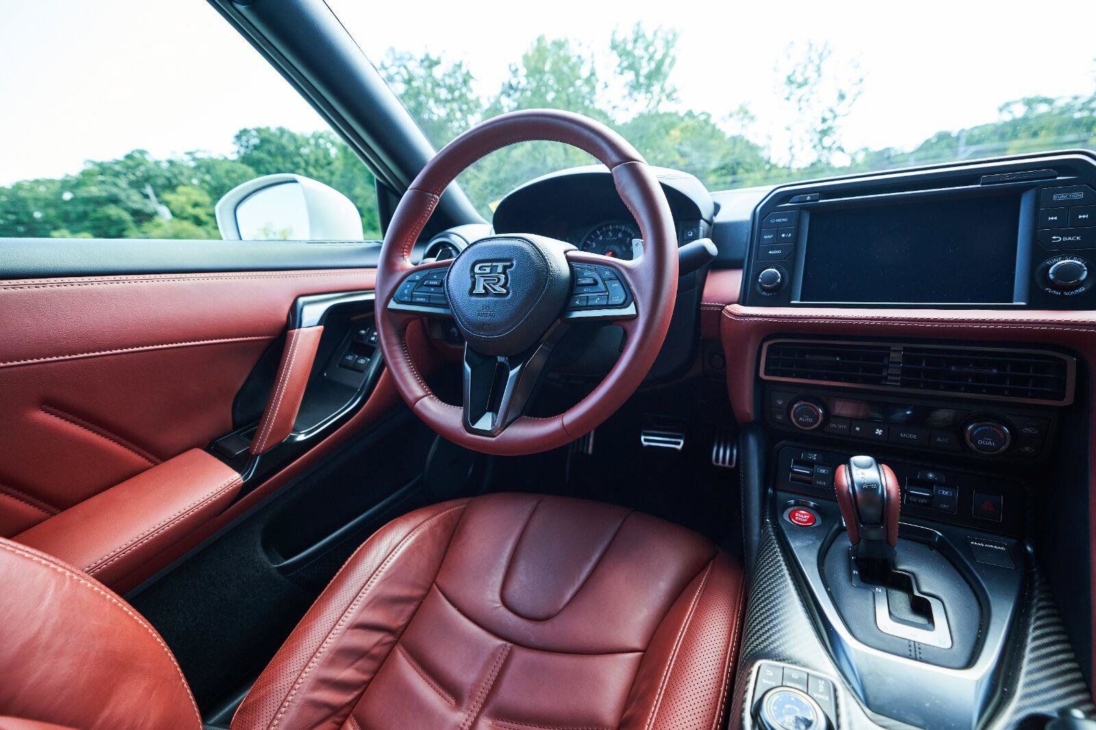 Certified 2024 Nissan GT-R Premium w/ Premium Interior Package AWD/4WD image 50