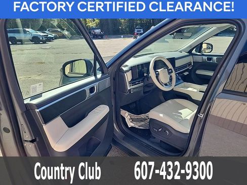 Used 2025 Hyundai Santa Fe SEL image 10