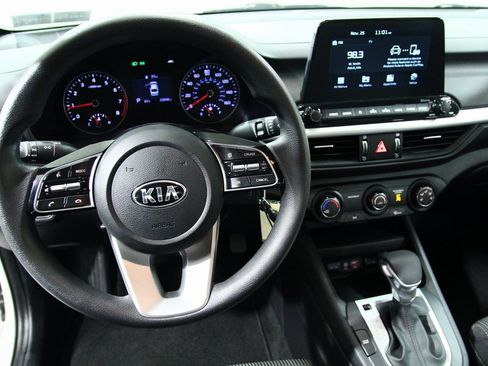 Used 2020 Kia Forte LXS image 6