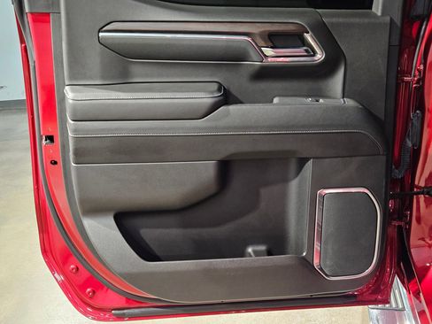 Used 2024 GMC Sierra 1500 SLT w/ SLT Convenience Package image 33