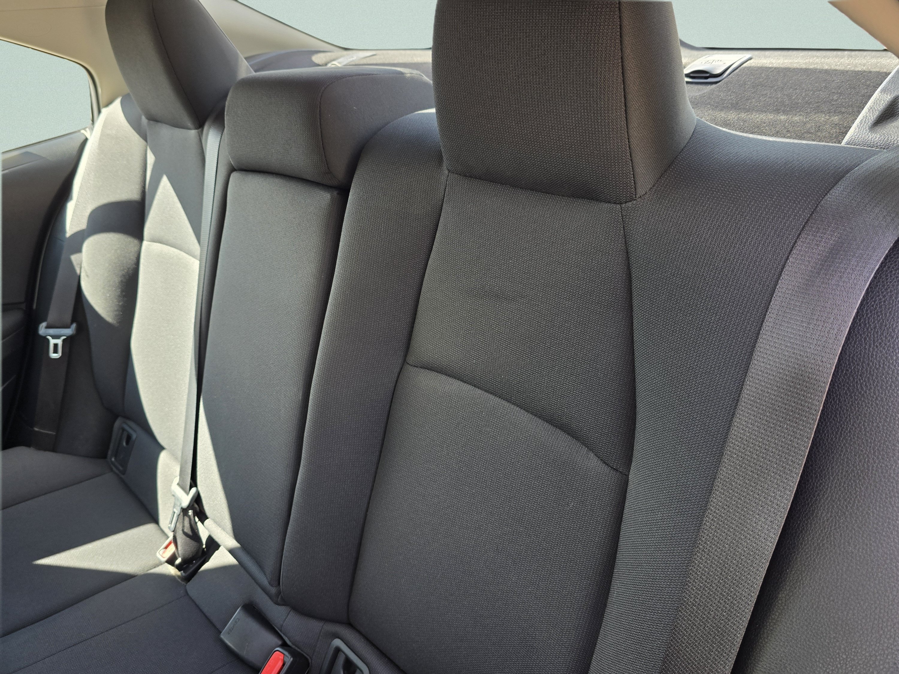 Used 2026 Toyota Corolla LE FWD image 5