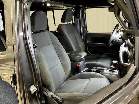 Used 2021 Jeep Wrangler Unlimited Sport image 28