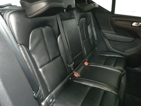Used 2023 Volvo XC40 B5 Plus w/ Protection Package Premier AWD/4WD image 17