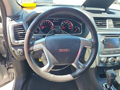 Used 2014 GMC Acadia SLE FWD image 16