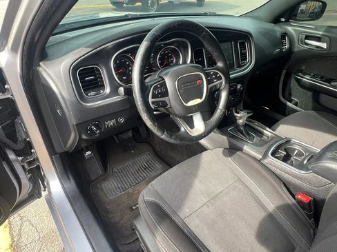 Used 2016 Dodge Charger SXT RWD image 24