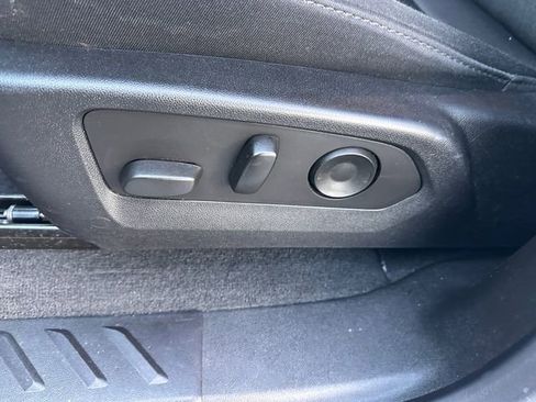 Certified 2023 Chevrolet Colorado Trail Boss w/ Technology Package image 24