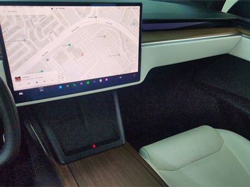 Used 2022 Tesla Model X Base image 41