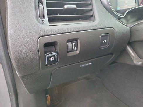 Used 2018 Chevrolet Impala LT w/ Sunroof and Spoiler Package image 20