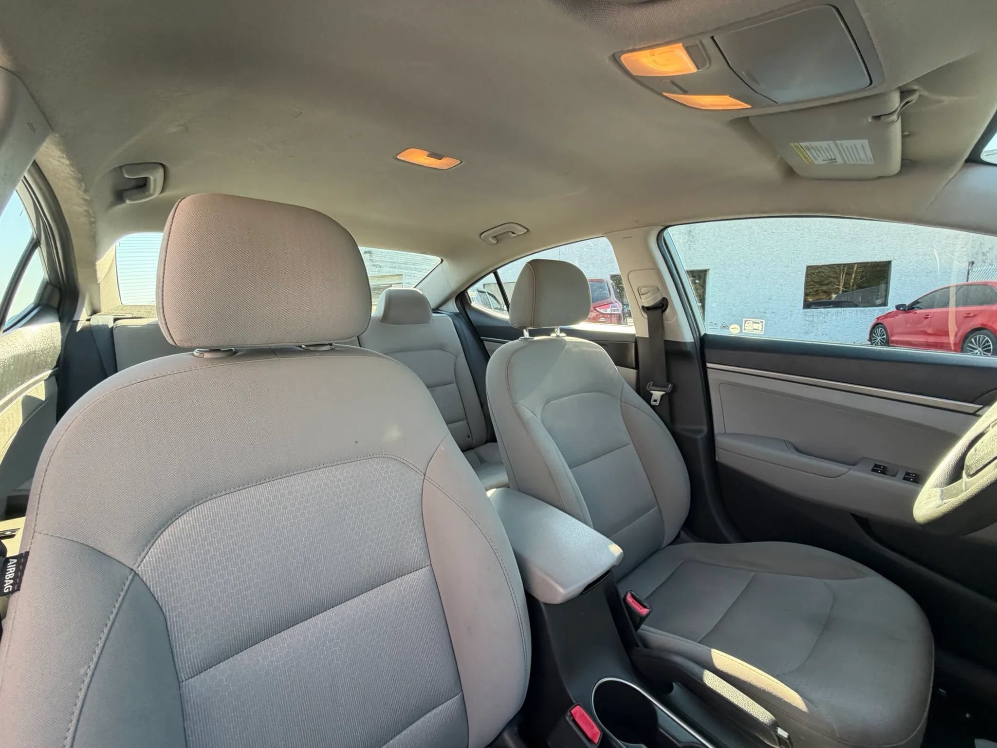 Used 2017 Hyundai Elantra SE FWD image 30