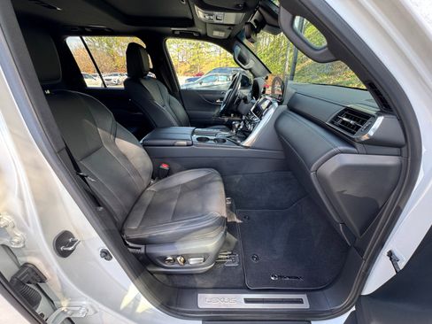 Used 2024 Lexus LX 600 MARK LEVINSON SOUND / APPEARAN w/ Appearance Package image 51