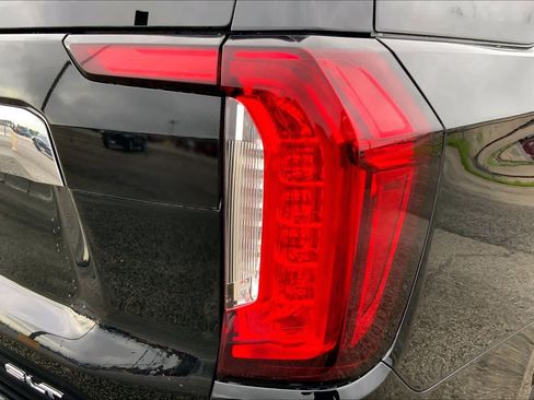Used 2024 GMC Yukon SLT RWD image 30