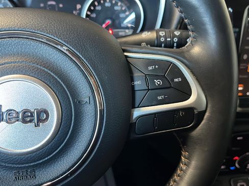 Used 2019 Jeep Compass Limited image 30