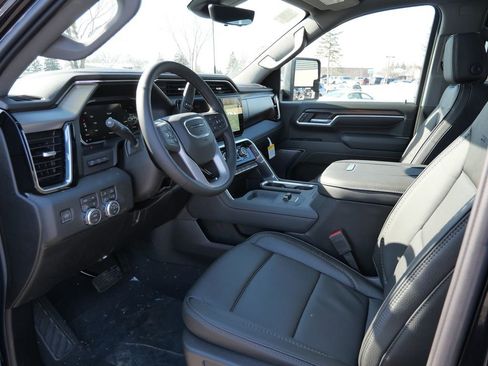 New 2026 GMC Sierra 3500 Denali w/ Denali Reserve Package image 33