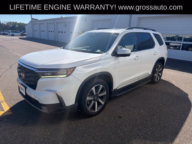 Used 2025 Honda Pilot Elite image 4