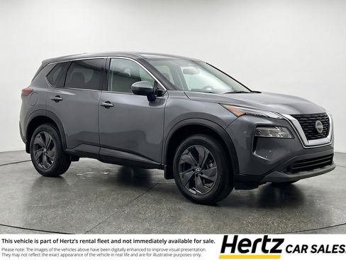 Used 2025 Nissan Rogue SV FWD image 1