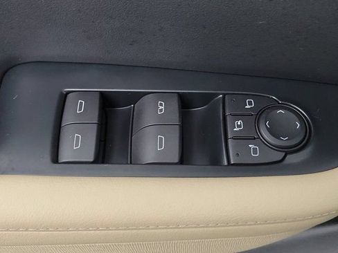 Used 2025 Buick Enclave Preferred FWD image 19