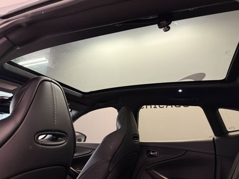 Used 2021 Aston Martin DBX AWD/4WD image 11