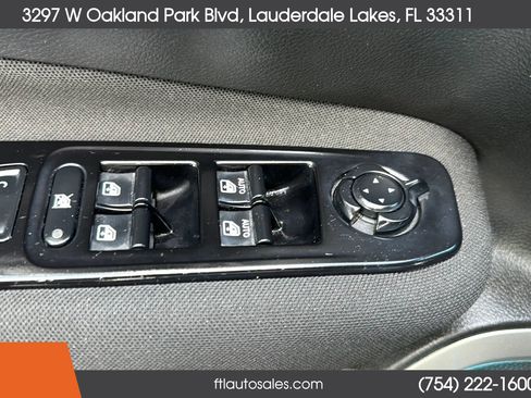 Used 2021 Jeep Renegade Latitude image 25