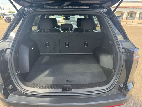 Used 2025 Chevrolet Equinox LT w/ Midnight Edition FWD image 27