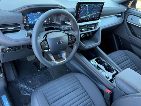 New 2026 Ford Explorer ST-Line w/ ST-Line Street Pack image 14